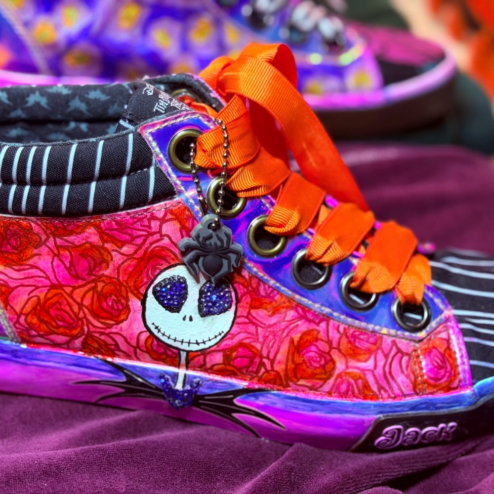 *NWOT* (custom) Disney Nightmare Before Christmas sneakers w/ ribbon laces.